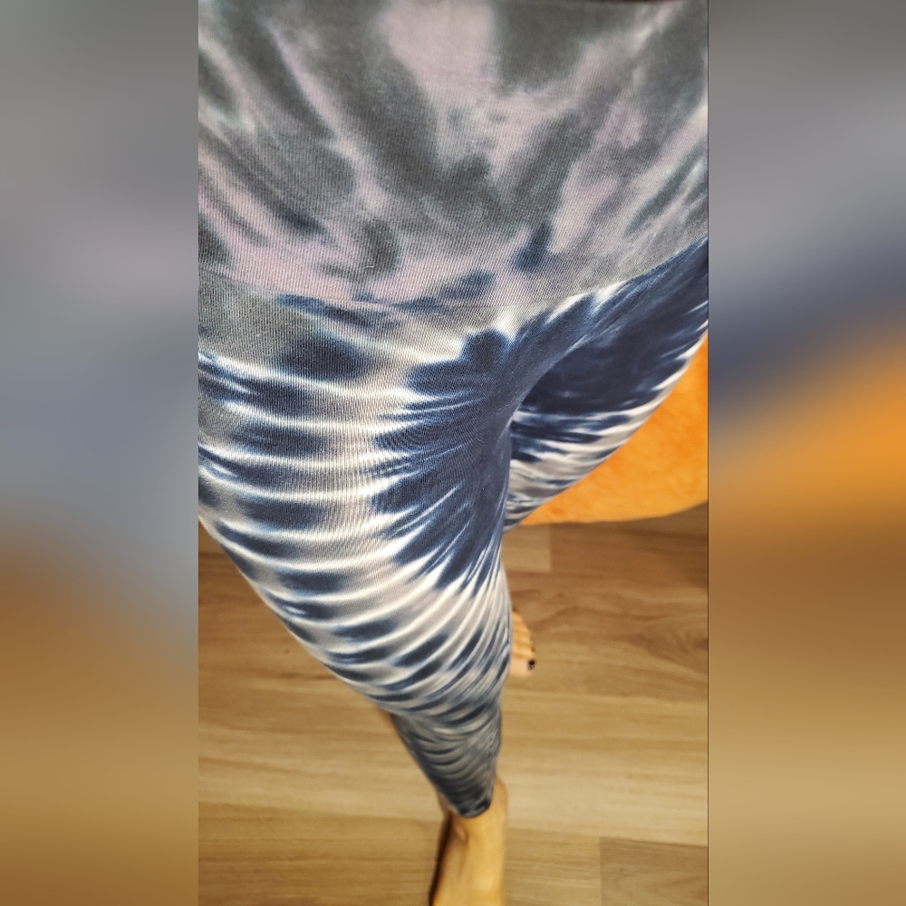 Blue and White Tie-Dye Leggings